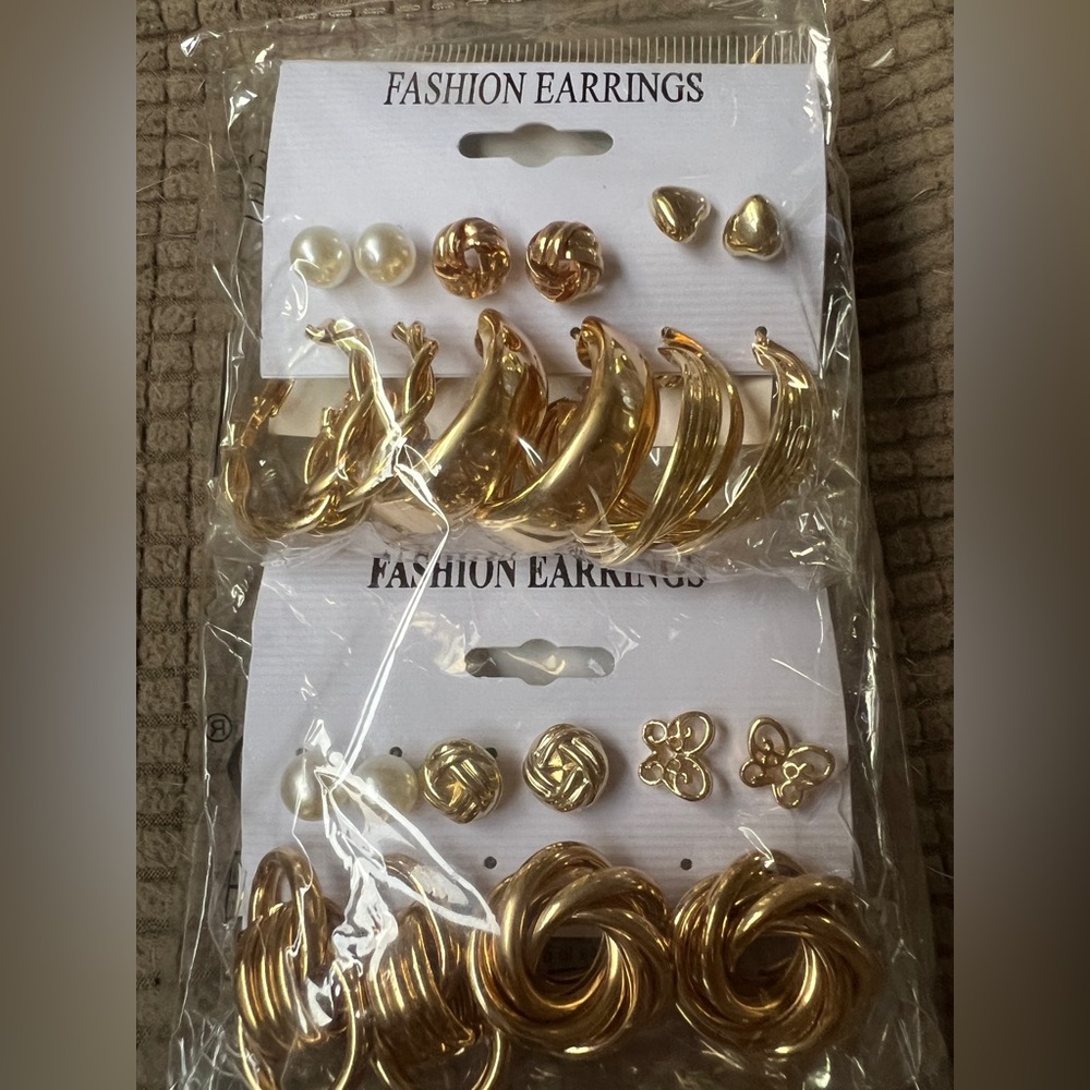11 Pairs Elegant Gold-Tone Earring Set - Picture 2 of 2